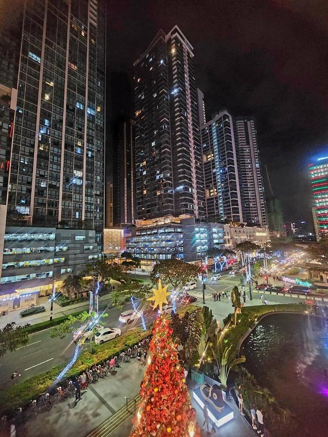 Spacious 7U Homey Unit Steps Away From Uptown Mall And Mitsukoshi Mall Free Parking With Washer Manila Zewnętrze zdjęcie